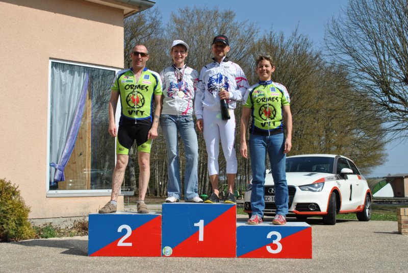 podium16631.jpg