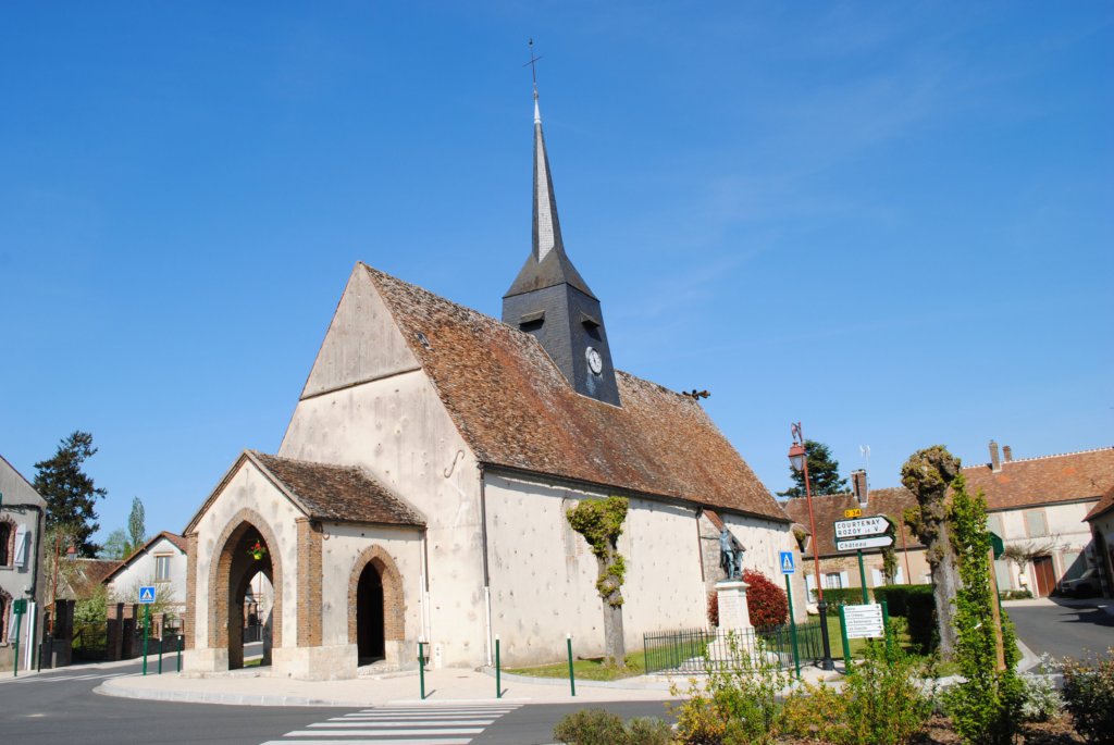 lglisesaintjeanbaptistesurlaplaceduvillage.jpg